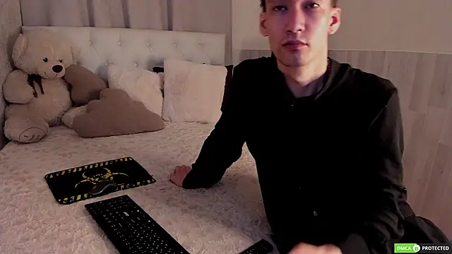 CalvinChapman online show from July 2026 03:13:01 AM
