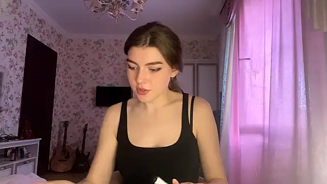 MollyAdersons online show from May 2026 02:12:01 PM