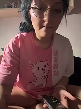 Snapshot of Lulu_Lu chatting on May 2026 06:47:02 PM Lulu Lu online show from May 2026 06:47:02 PM