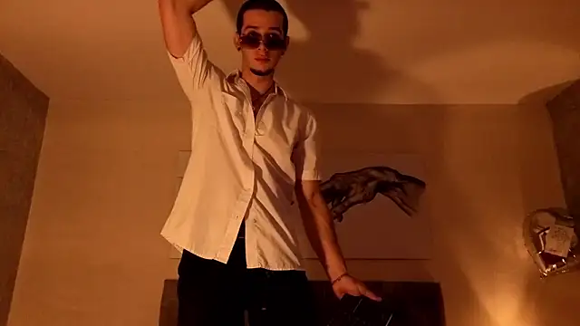 isaacblaze  online show from May 2026 03:57:01 AM