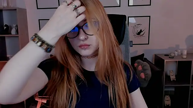 Snapshot of lanafitch chatting on May 2026 10:33:02 AM lanafitch online show from May 2026 10:33:02 AM