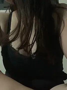 Ni-niii online show from May 2026 03:27:01 PM