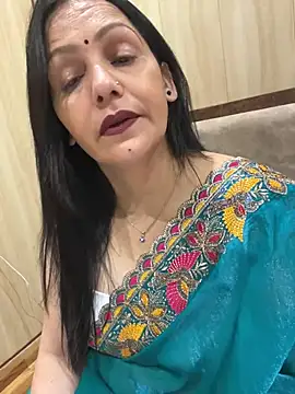 simmy14321 online show from July 2026 04:05:01 PM