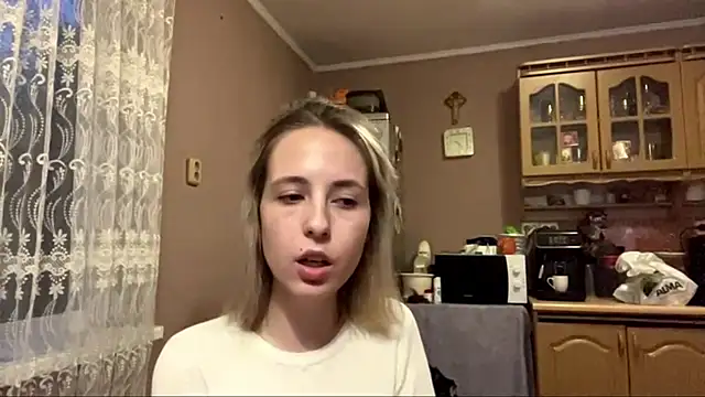 DaphneAmor online show from May 2026 06:26:02 PM
