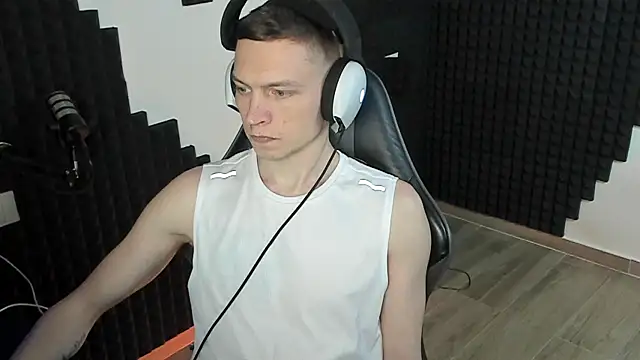 More than friend online show from May 2026 03:52:02 PM