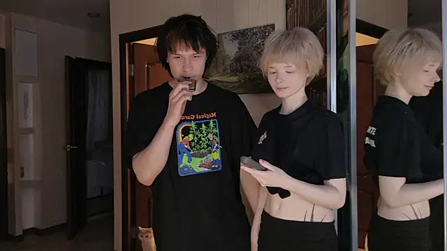 Misska kek online show from May 2026 07:10:02 PM