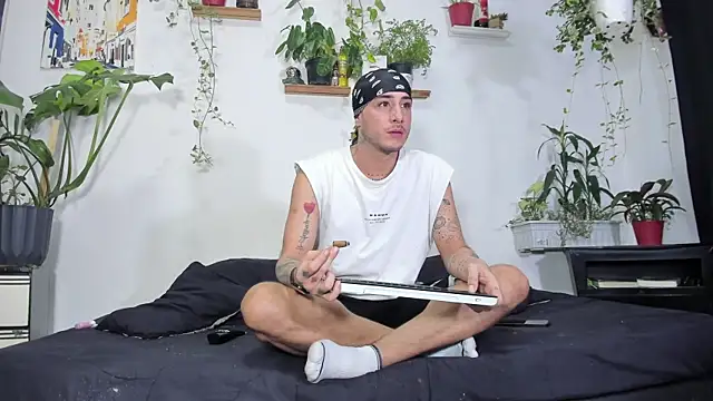 Adam Borsalino online show from July 2026 09:11:01 PM