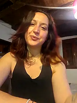 Nicolevellori online show from May 2026 04:31:01 AM