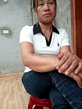 jenene99 online show from May 2026 02:07:02 AM