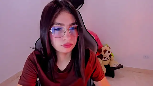 Scarleth Ferrec online show from July 2026 08:33:01 PM