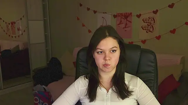 DelarySong online show from May 2026 08:49:01 PM