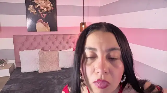 lia valentino online show from June 2026 03:22:02 AM