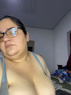 marianacooper1234 online show from June 2026 04:39:02 PM
