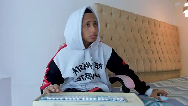 Supreme Badboy online show from July 2026 02:40:01 AM
