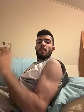 Snapshot of Z-man- chatting on May 2026 09:31:02 PM Z-man- online show from May 2026 09:31:02 PM