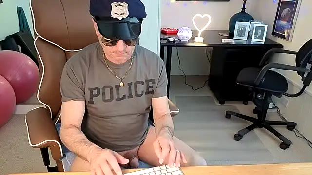 hotdadbod online show from January 2026 09:39:02 PM