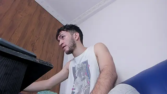 kavencastro online show from July 2026 10:56:02 PM