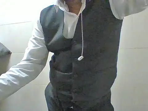 RAINBOWONE online show from May 2026 06:32:03 AM