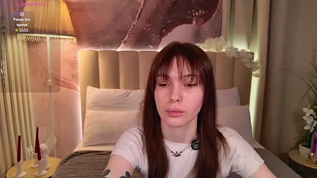Mili Joy online show from May 2026 07:41:02 PM
