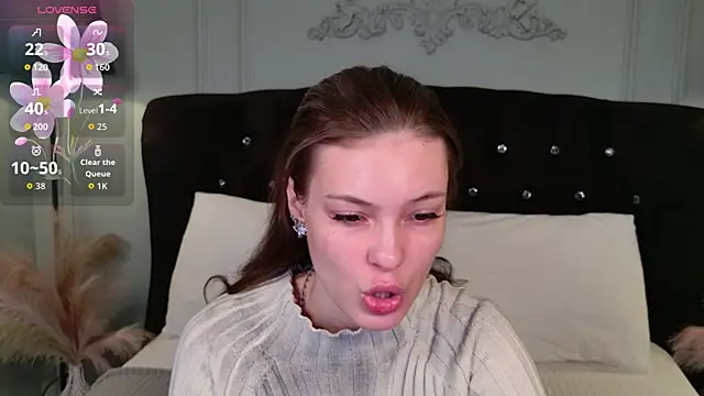 Mili Joy online show from July 2026 06:33:01 PM