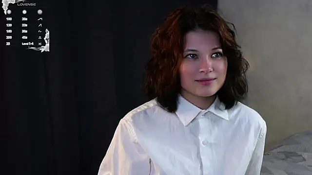 AlesiaPeasel online show from May 2026 12:23:02 PM