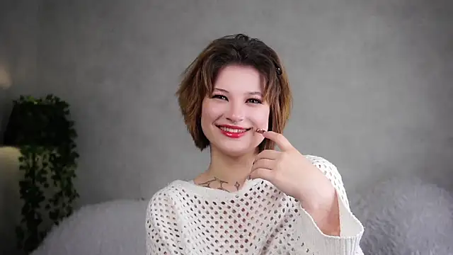 AlesiaPeasel online show from July 2026 01:37:01 AM