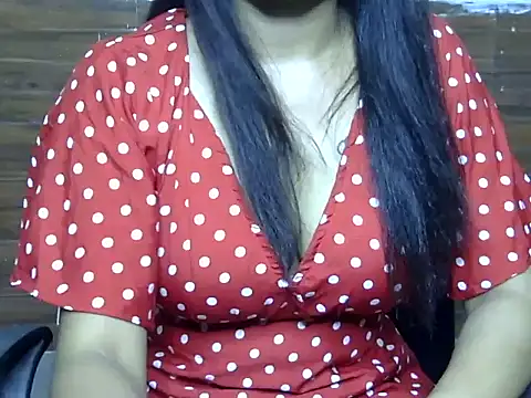Snapshot of isha_hity chatting on May 2026 06:43:02 AM isha hity online show from May 2026 06:43:02 AM