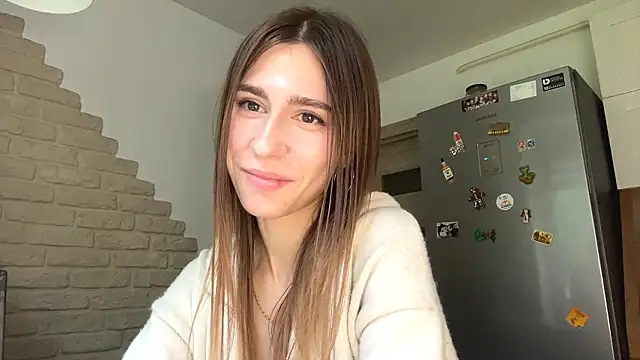 ZaraGuyette online show from July 2026 06:47:02 AM