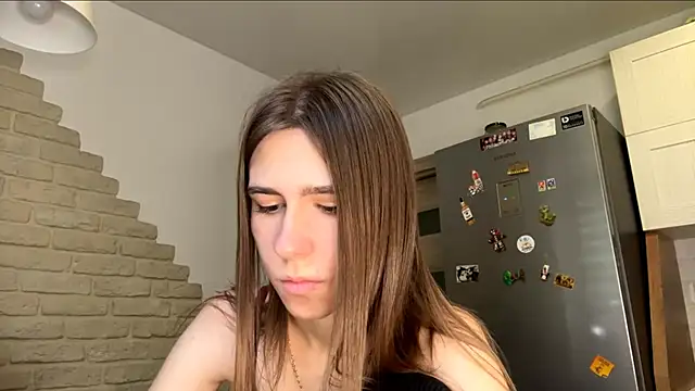 ZaraGuyette online show from July 2026 05:25:02 AM