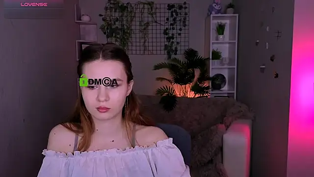 Snapshot of angie_foxy1 chatting on June 2026 07:12:01 PM angie foxy1 online show from June 2026 07:12:01 PM