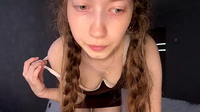 Emily Mur  online show from July 2026 11:17:02 AM