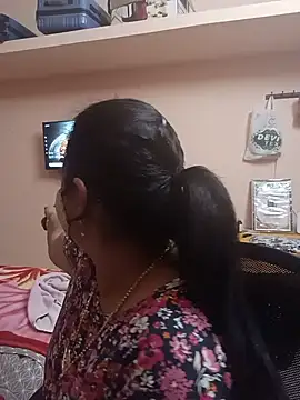 pirainilla online show from July 2026 05:08:01 PM