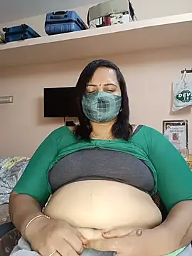 pirainilla online show from July 2026 06:20:01 PM