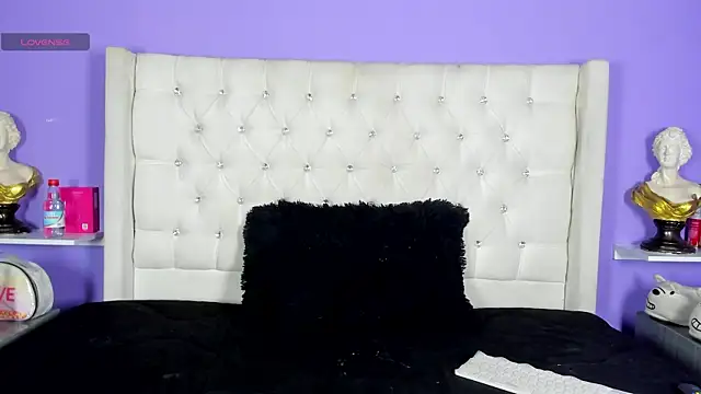 candy queens  online show from July 2026 07:12:02 PM