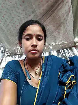 Snapshot of Loveruhi chatting on May 2026 11:25:01 AM Loveruhi online show from May 2026 11:25:01 AM