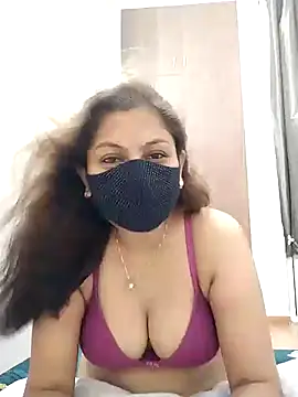 hot kiran2000 online show from July 2026 02:48:02 PM