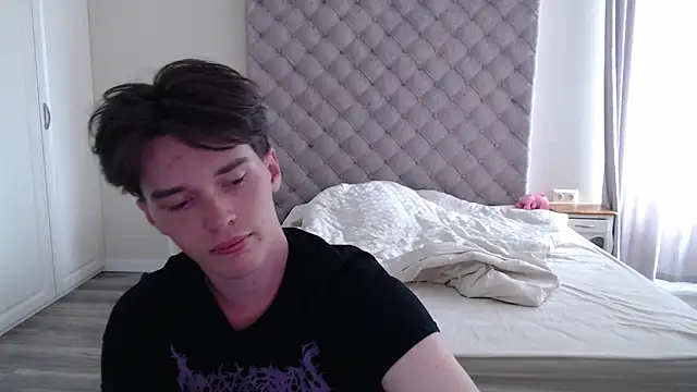 arthur   king online show from May 2026 12:56:01 PM