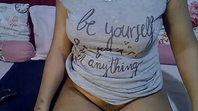 Queenleahx online show from June 2026 06:40:01 AM