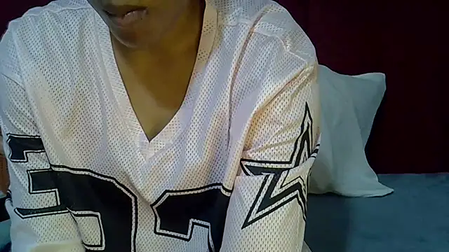 Queenleahx online show from July 2026 06:18:01 AM