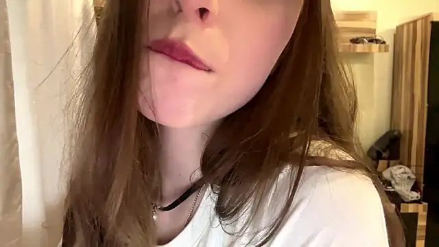 Snapshot of BonitaBright chatting on May 2026 08:22:02 AM BonitaBright online show from May 2026 08:22:02 AM