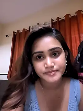 Ash Dolll online show from May 2026 10:33:01 AM