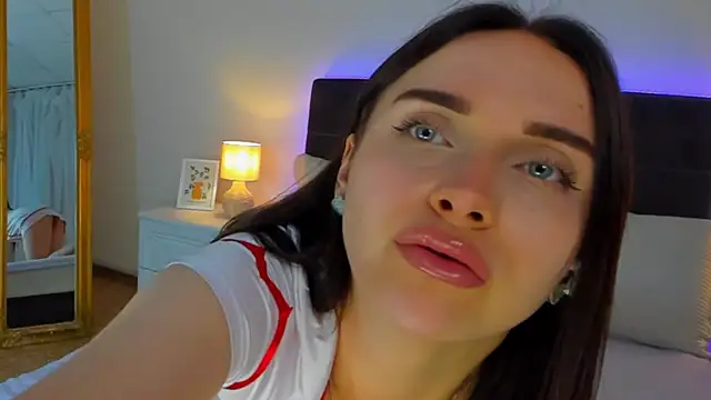 KellyWhites online show from May 2026 05:25:02 AM