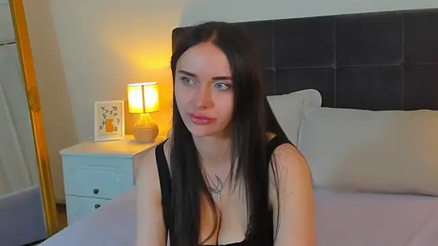 KellyWhites online show from July 2026 05:27:02 AM