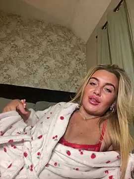 CharlottemilfUKx online show from May 2026 11:14:02 PM