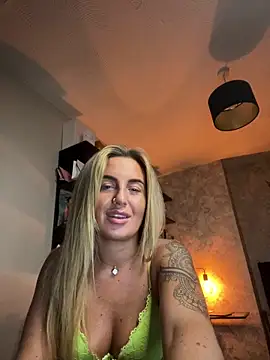 CharlottemilfUKx online show from May 2026 11:34:01 PM