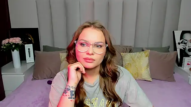 KattyWests online show from July 2026 01:33:01 AM