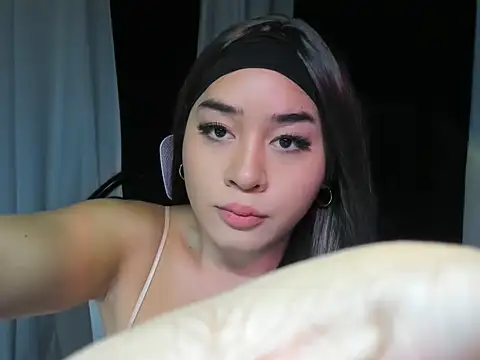 Urgirljasimin online show from July 2026 05:01:02 PM