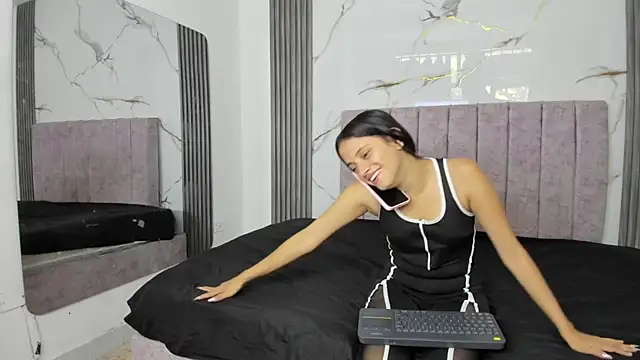 gissel and fabi online show from July 2026 01:54:02 PM