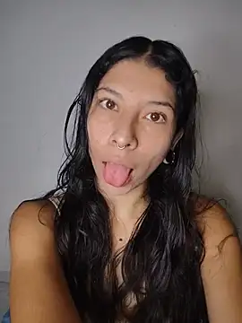 Snapshot of MelanyMo_on chatting on May 2026 09:48:01 AM MelanyMo on online show from May 2026 09:48:01 AM