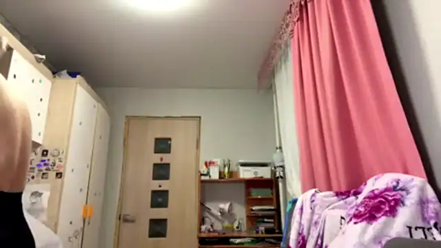 CuteLilit online show from May 2026 05:12:02 PM